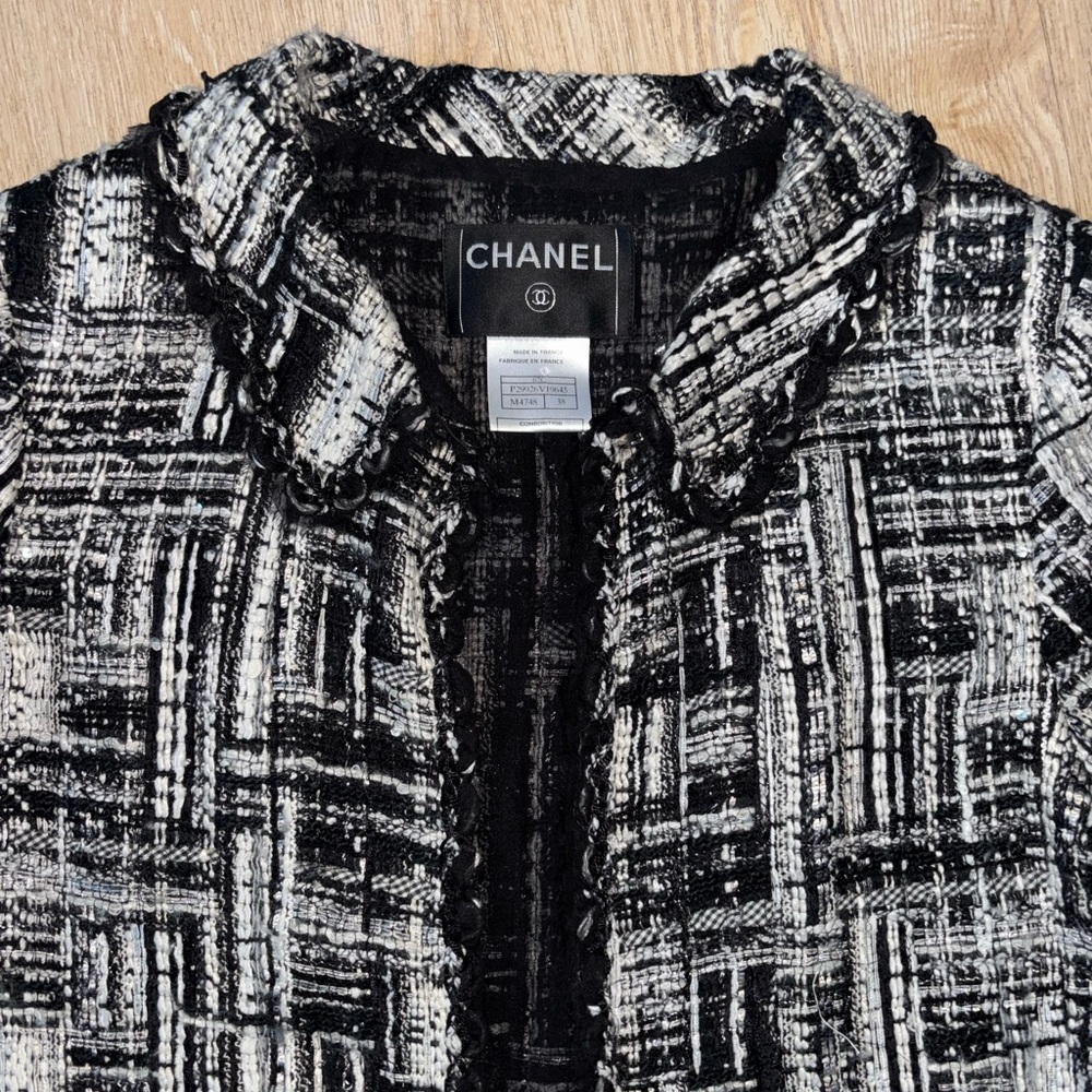 Jacket - Picture 3 of 10